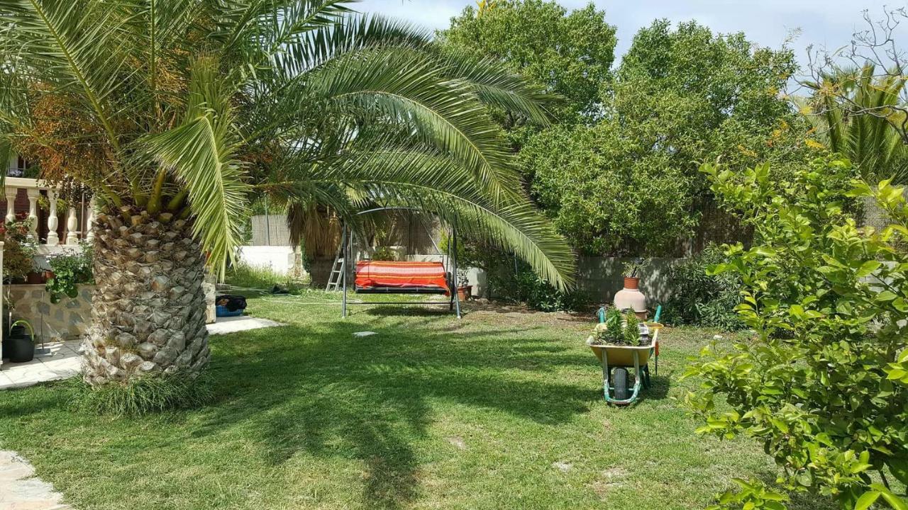 Casa De Los Amigos 布索特 外观 照片